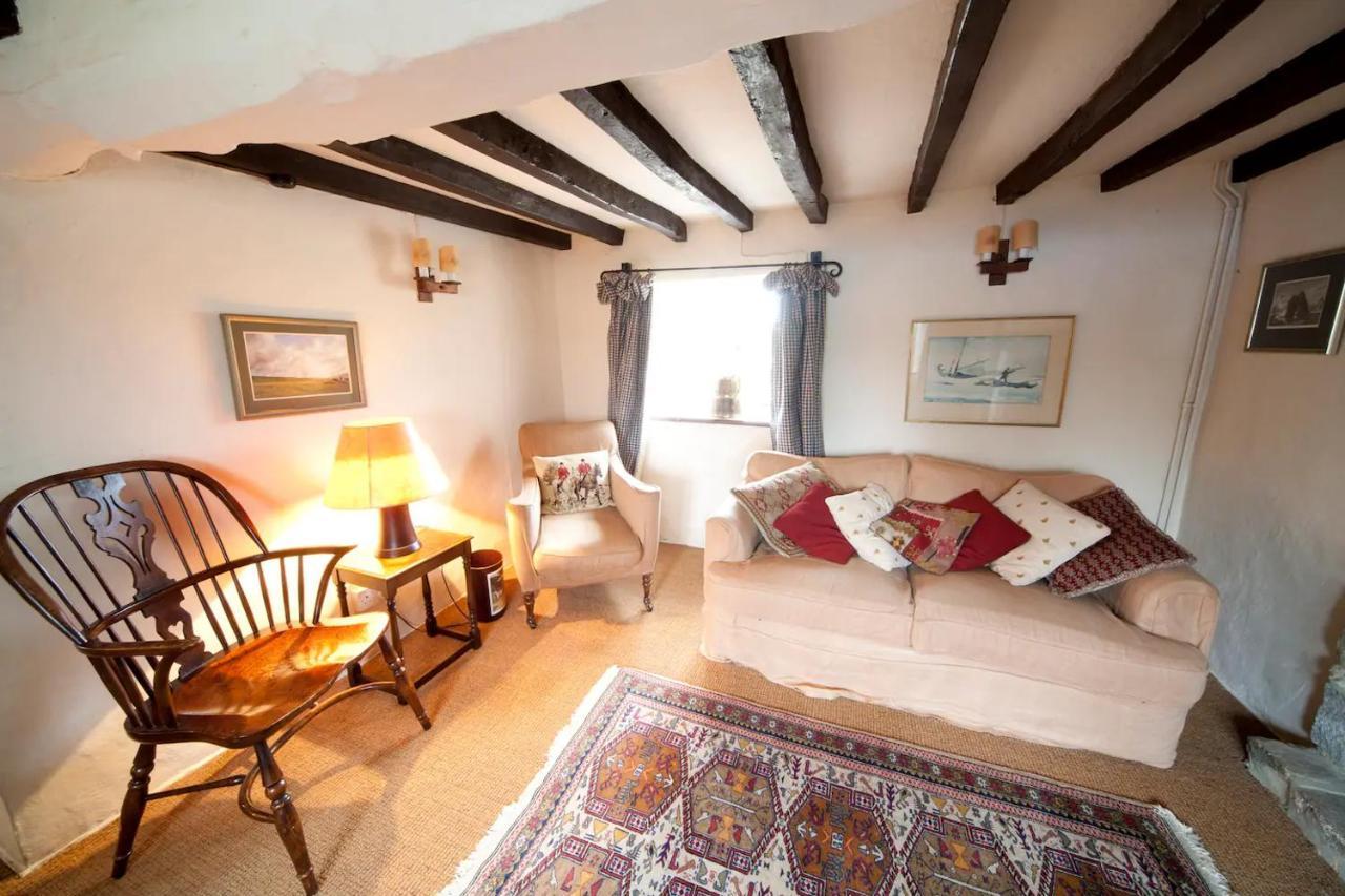 Afton Thatch: Beautiful Thatched Family Cottage Freshwater Exterior foto